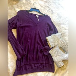 Maroon sweater, size Medium, between red and purple, Fall Season, Women’s